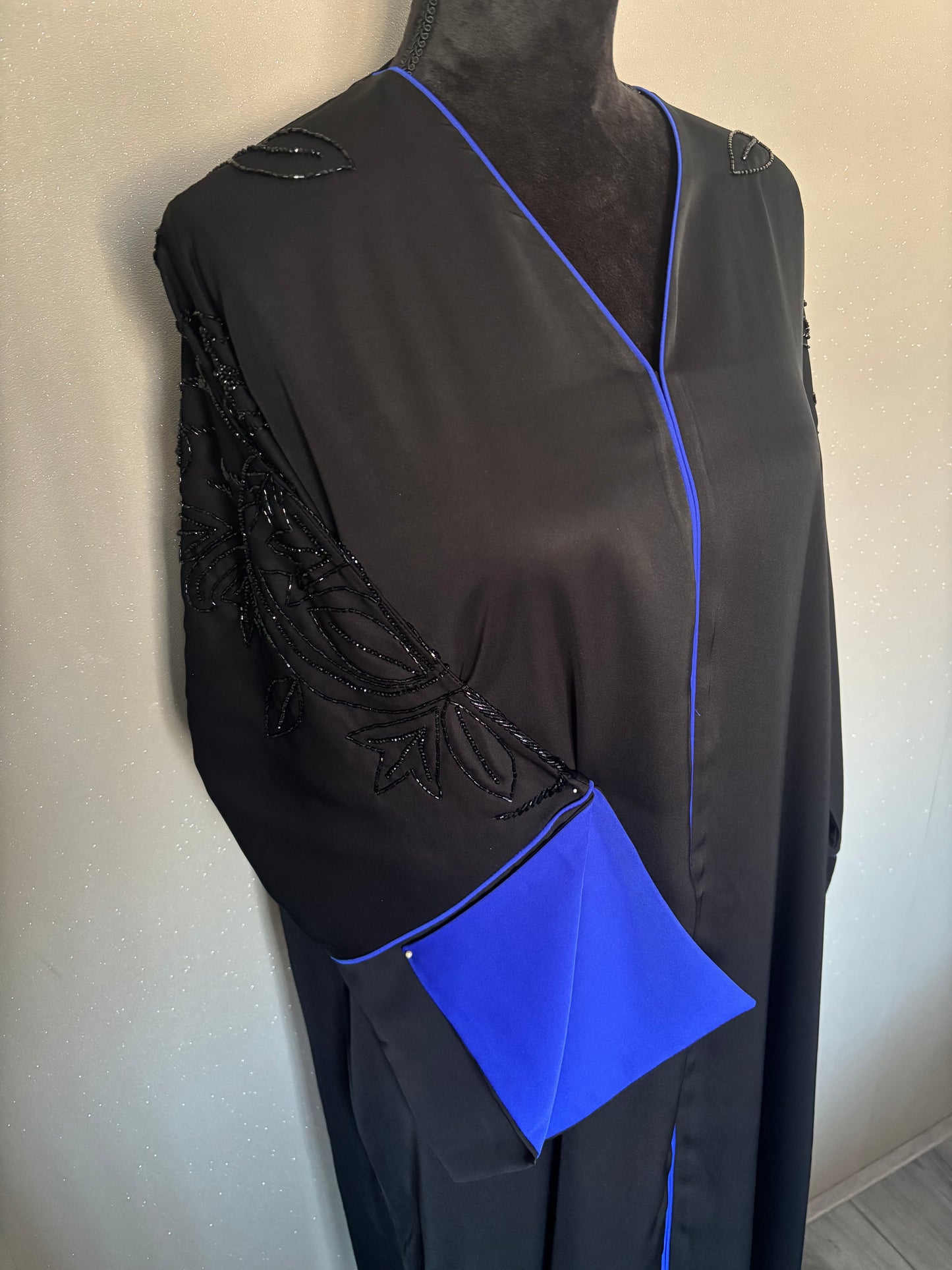 𝗣𝗿𝗲-𝗢𝗿𝗱𝗲𝗿 𝟮𝟬-𝟬𝟰: Amira Abaya