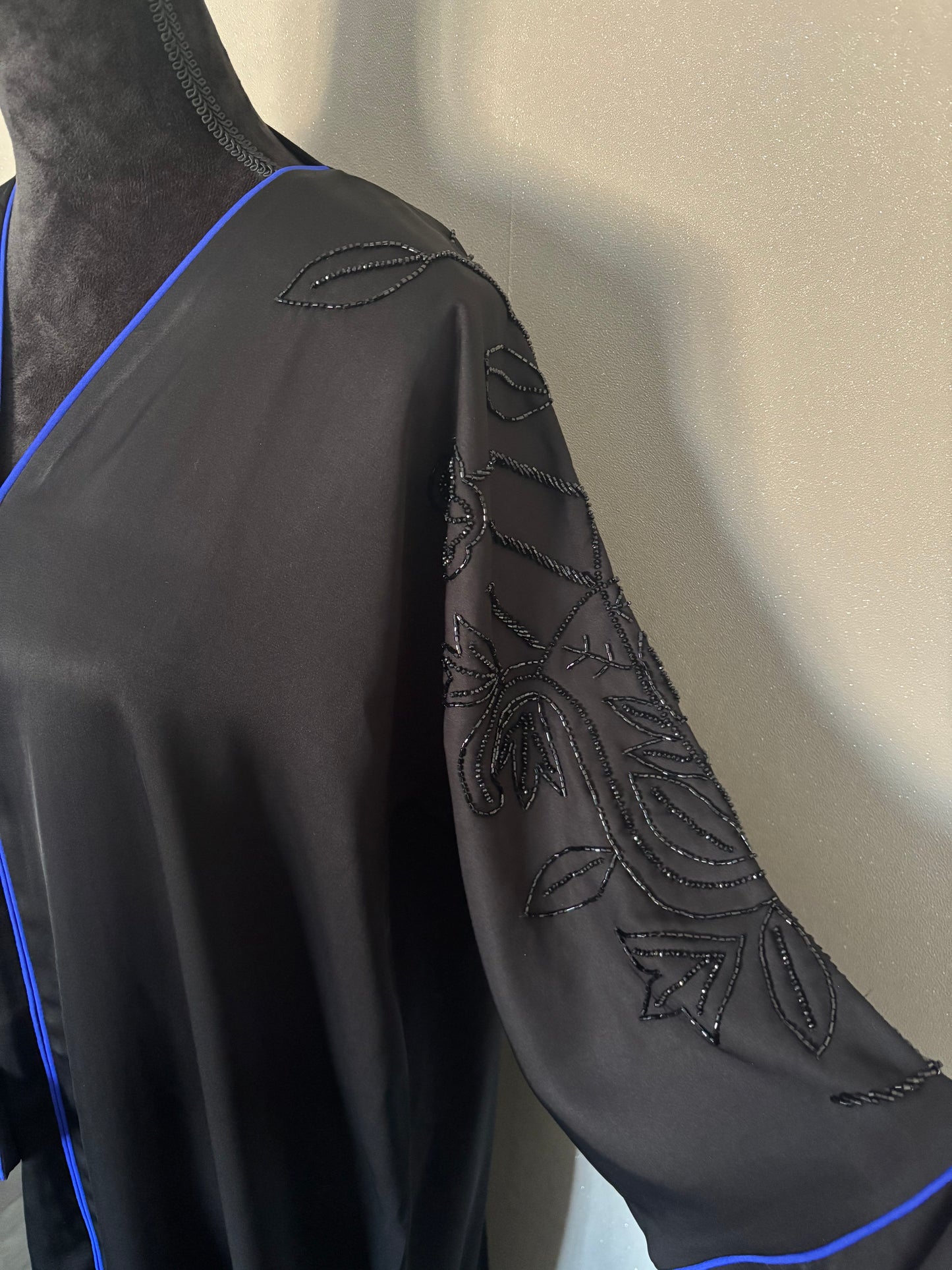 𝗣𝗿𝗲-𝗢𝗿𝗱𝗲𝗿 𝟮𝟬-𝟬𝟰: Amira Abaya