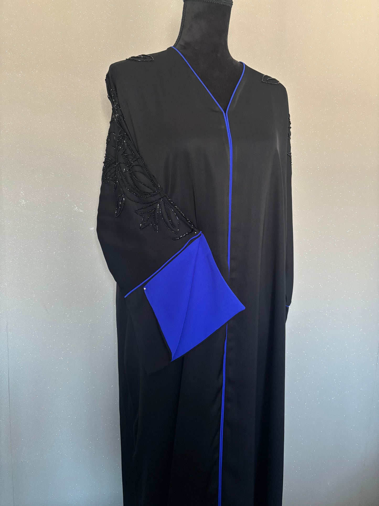 𝗣𝗿𝗲-𝗢𝗿𝗱𝗲𝗿 𝟮𝟬-𝟬𝟰: Amira Abaya