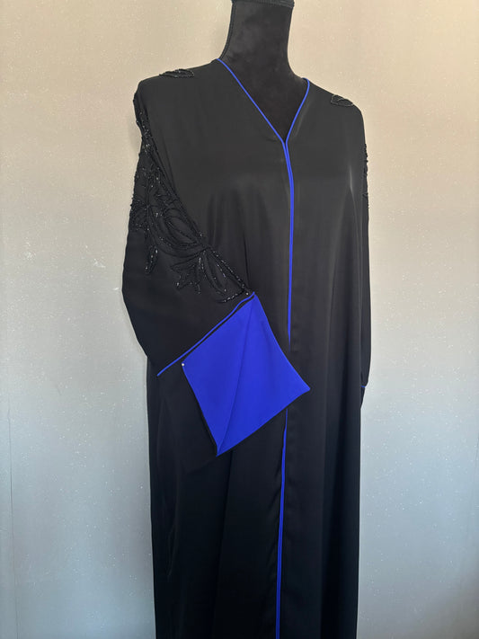 𝗣𝗿𝗲-𝗢𝗿𝗱𝗲𝗿 𝟮𝟬-𝟬𝟰: Amira Abaya